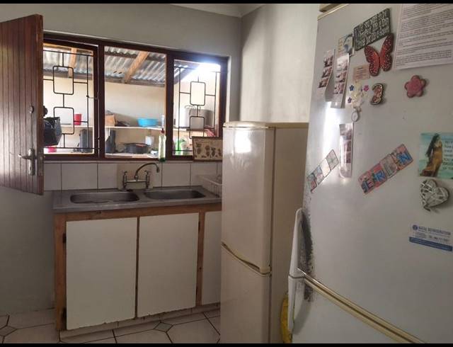 3 BEDROOM HOUSE FOR SALE IN CAVERSHAM GLEN